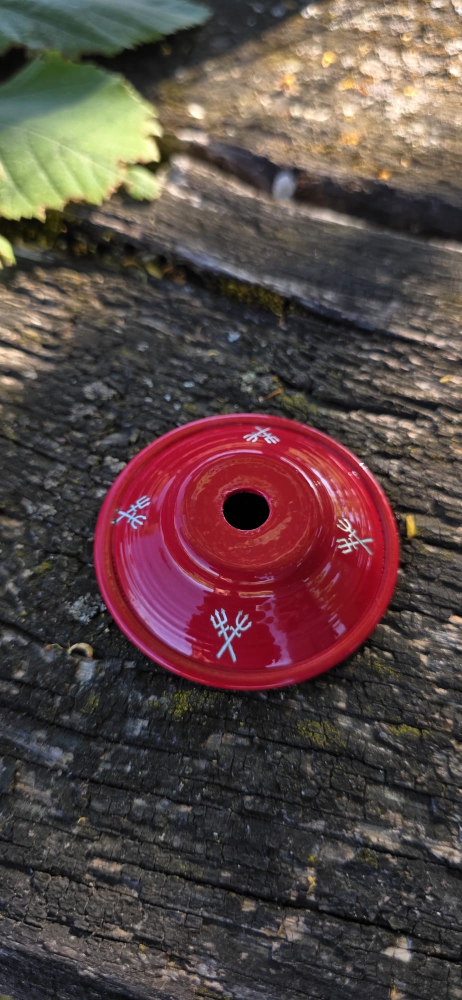 Suporte de cigarro vermelho