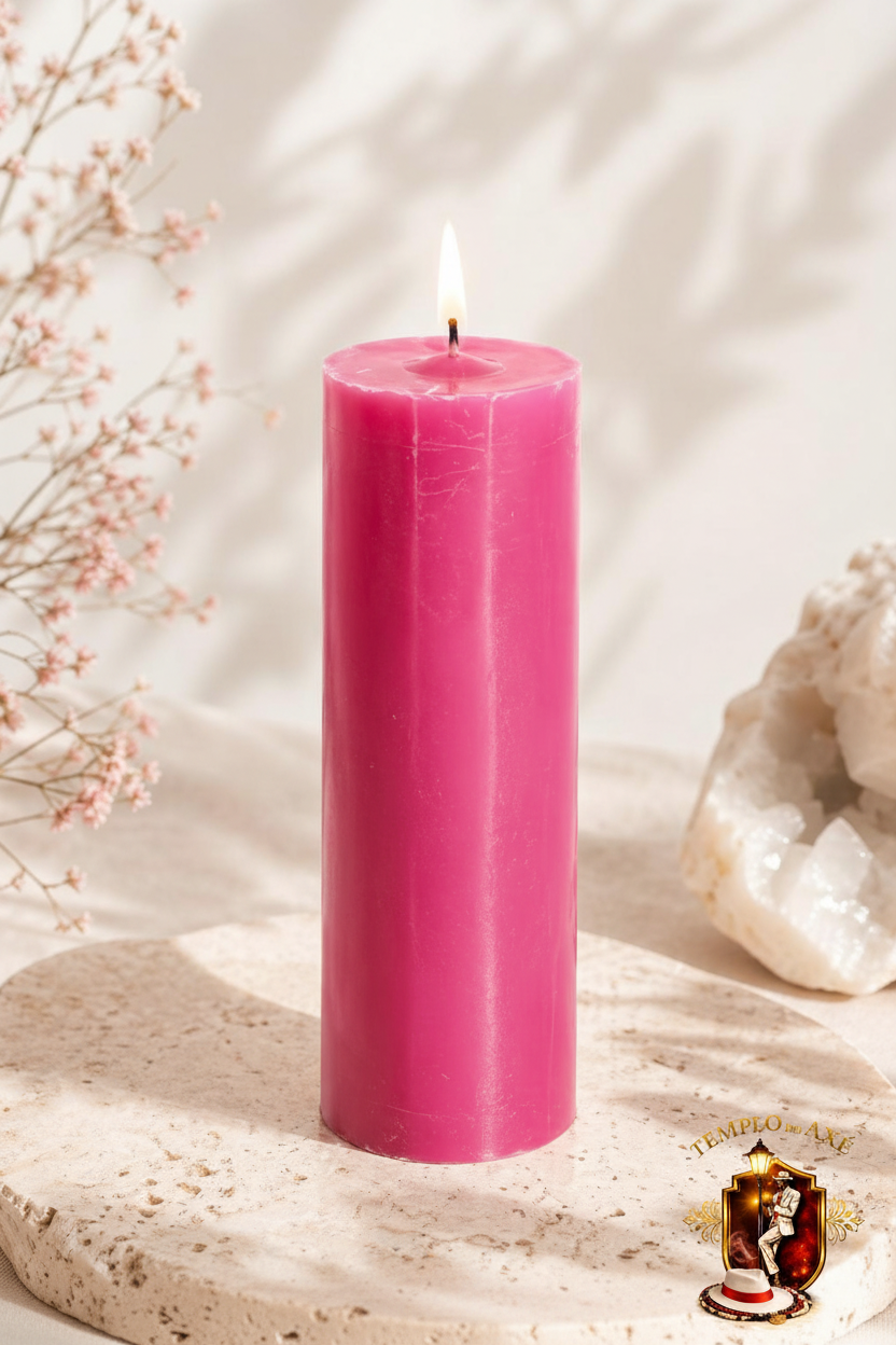 Vela rosa com logo Templo do Axé